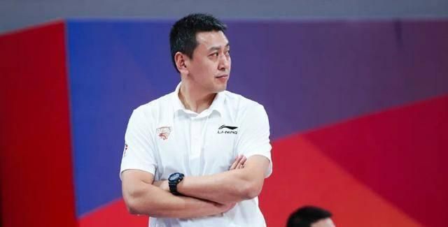亚洲一女与4个黑人4p